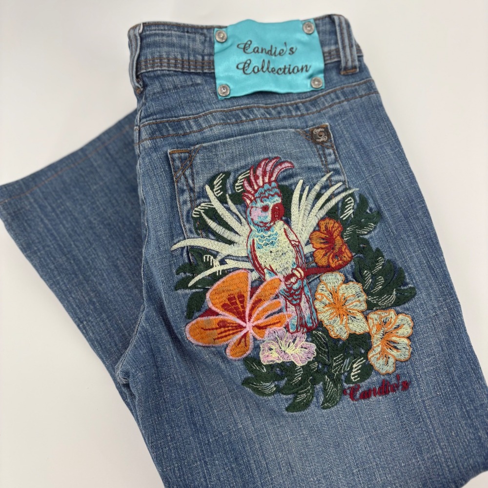 Vintage Candies Size 5 Blue Denim Capri Jeans Embroidered Parrot Tropical Y2K